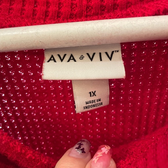 Red long sleeve women’s shirt. - Picture 2 of 2